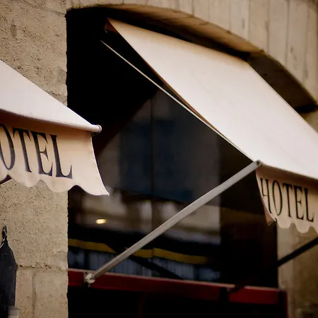 Hotel Saint Rémi *